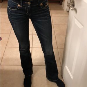 Boot leg comfortable jeans!